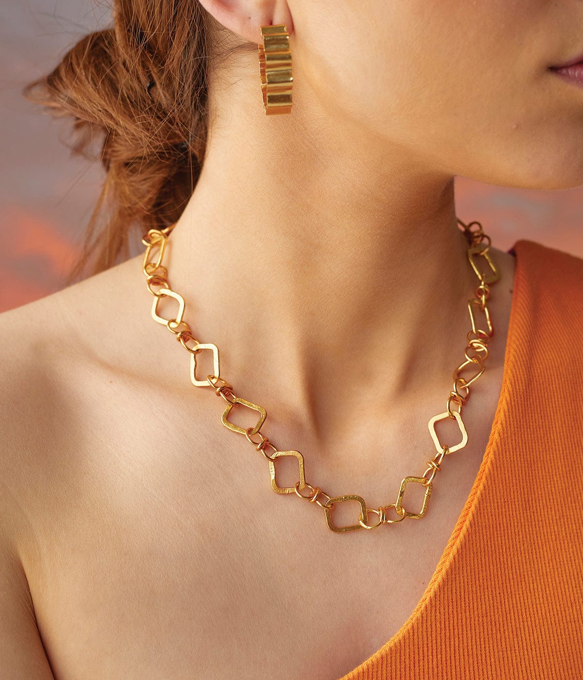 Heena 18k Gold Plated On Brass Daintier Piece Necklace - ZEWAR Jewelry