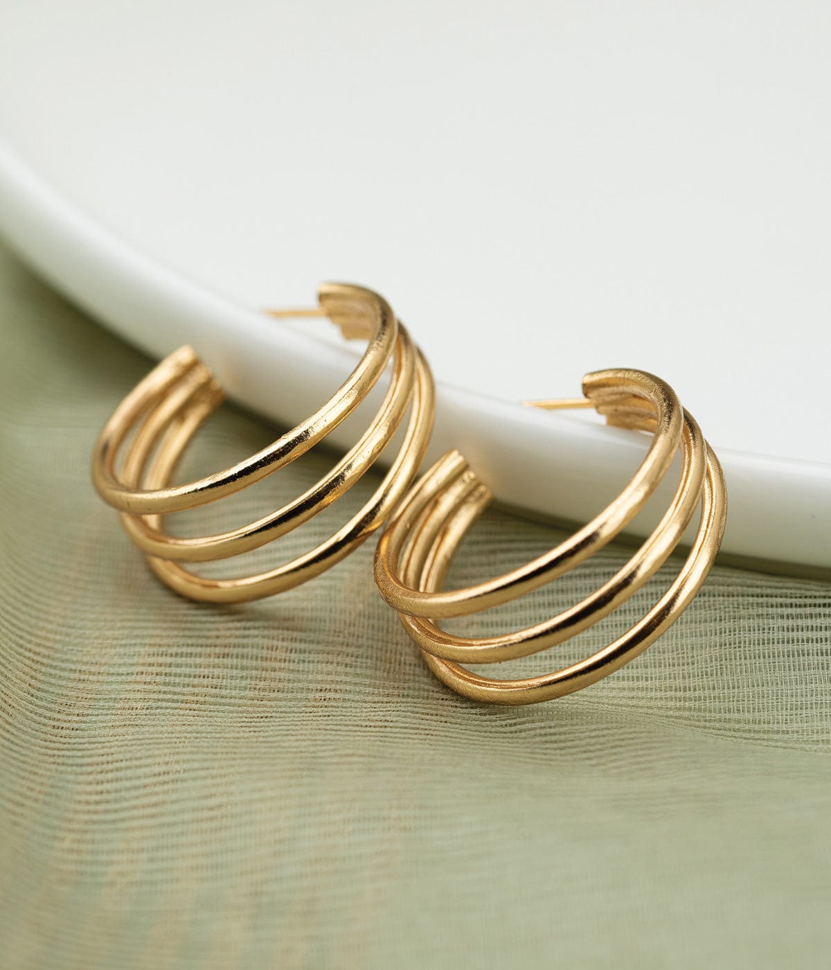 Johi 22k Gold Plated On Brass Impactful Design Earrings - ZEWAR Jewelry