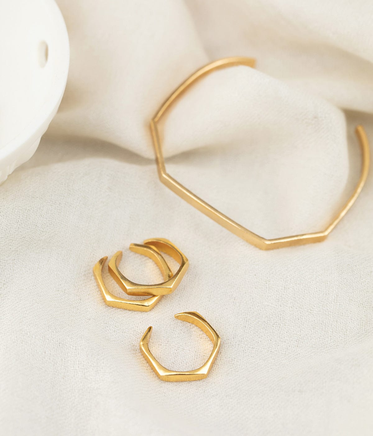 Ruhiya Adjustable 22k Gold Plated On Brass Bracelet - ZEWAR Jewelry